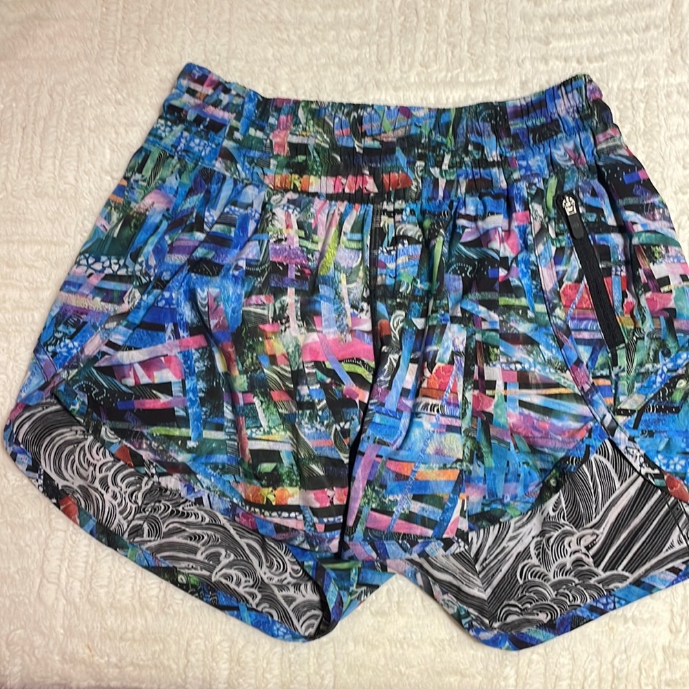 Lululemon Seawheeze shorts size 4